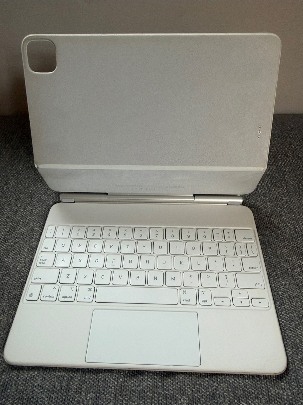 Apple A2261 Magic Keyboard For Ipad Pro (11 Inch), 1,2,3,4th Ipad Air